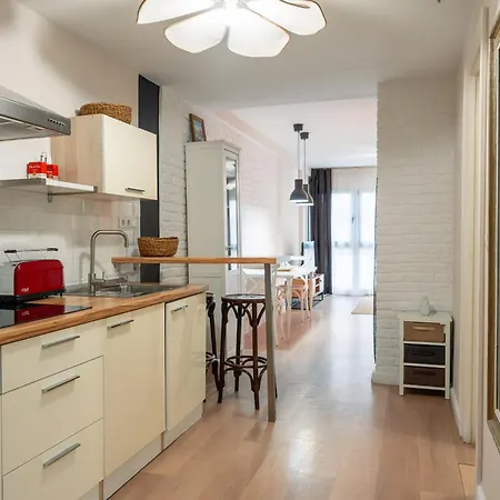 Bright Loft Centre By United Renters